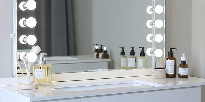 What Is A Vanity Mirror featured image