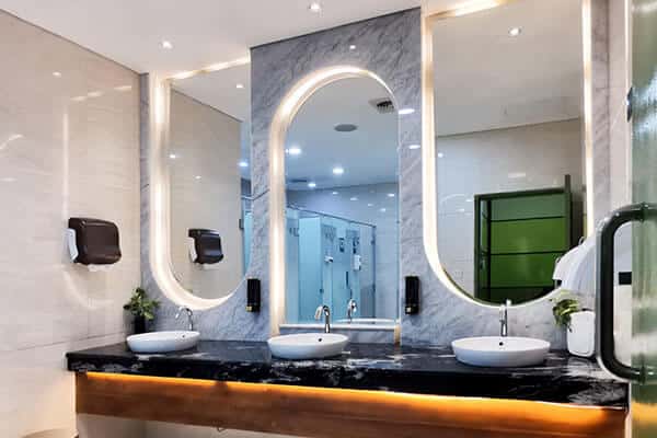 application salon restrooms
